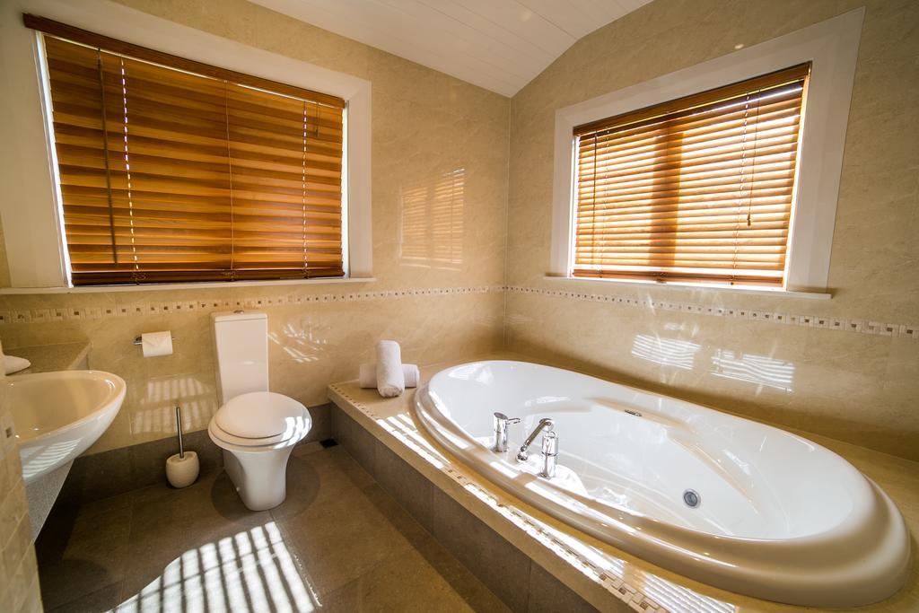 Shady Rest Bed & Breakfast 타카카 객실 사진